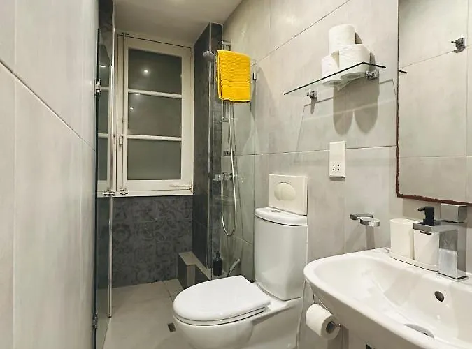 Boutique Apartment *